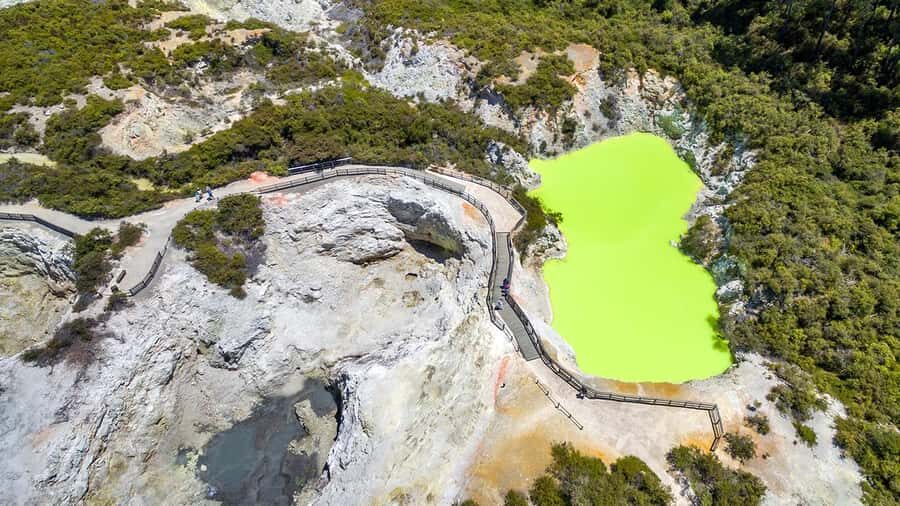 Rotorua: to Auckland via WaiOTapu, Taupo & Hamilton Gardens - The Experience of the Day: What Travelers Say