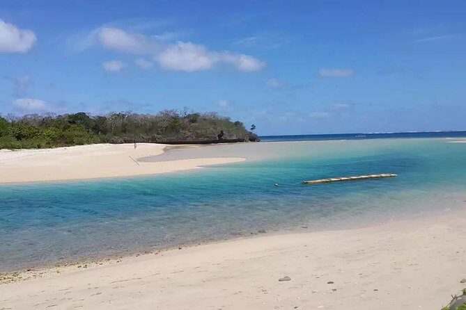 Round The Island Day Trip Fiji- Viti Levu - Transportation and Group Size