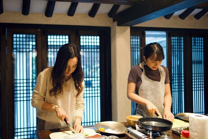 Royal Seoul Cooking Class in a 100-Year-Old Hanok - The Day’s Itinerary: What to Expect