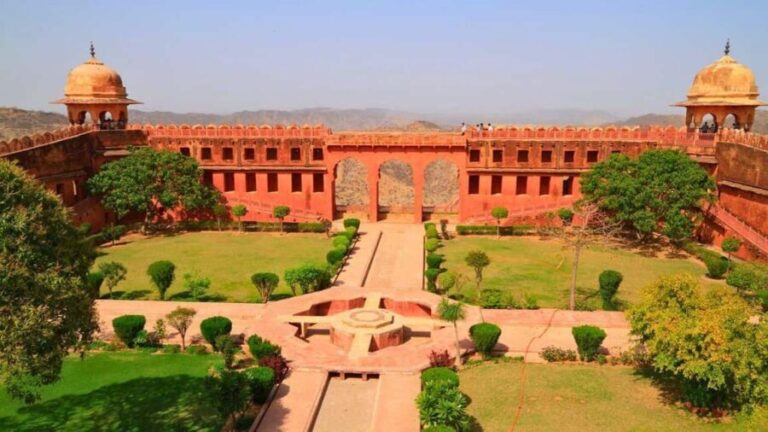 Same Day Jaipur Tour from Delhi by Car or Train - Deep Dive into the Itinerary