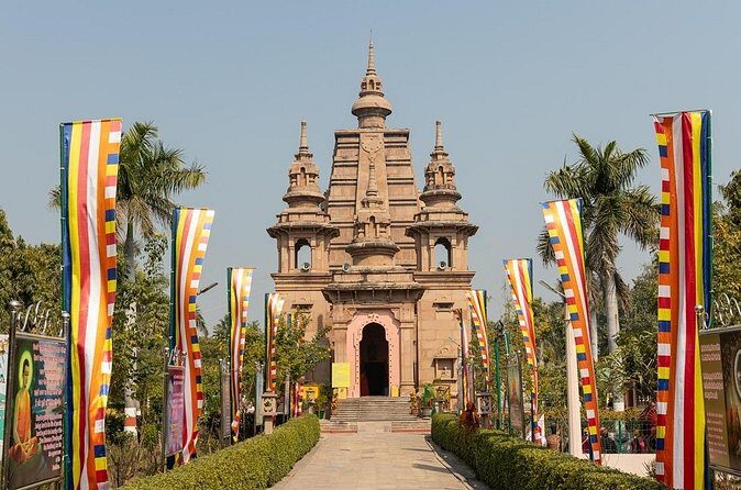 Sarnath and Varanasi Private Day Tour from Bodhgaya with Return - The Practical Details: What Travelers Can Expect