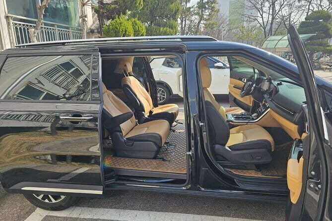 Seoul Full Day Flexible Sightseeing Private Van Tour (Per group) - Transportation and Group Size