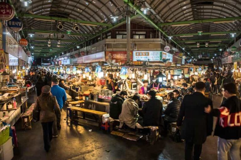 Seoul Gwangjang Market Foody Walking Tour - Detailed Breakdown of the Itinerary