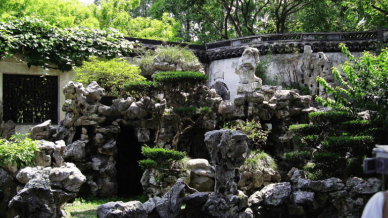 Shanghai: Yu Garden Admission Ticket - An In-Depth Look at What You Can Expect