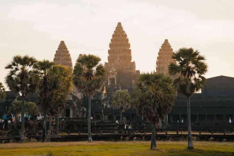 Siem Reap: Angkor Wat and Big Circuit Temples Private Tour - Exploring the Itinerary in Detail