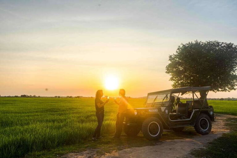 Siem Reap: Countryside Sunset Jeep Tour with Drinks - Transportation and Group Size