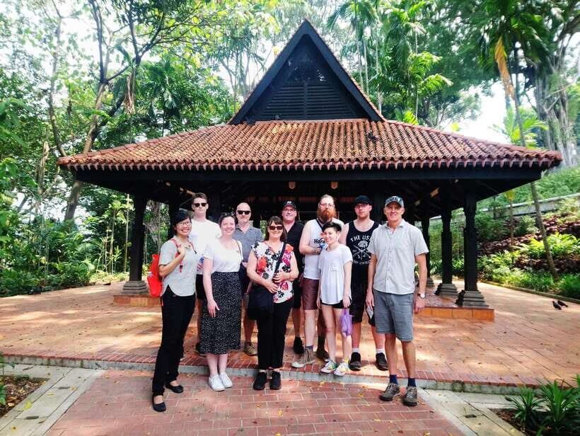 Singapore 2.5-Hour Walking Tour: Graves, Guns & Battles - The Value of the Tour