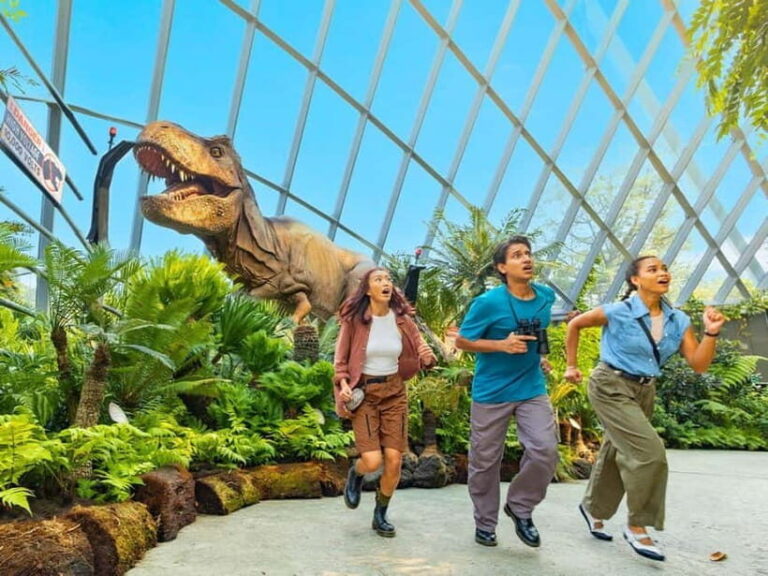 Singapore: Gardens by the Bay & Jurassic World with Pickup - How the Day Unfolds