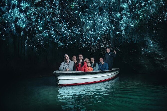 Small Group Waitomo and Rotorua including Te Puia Tour - FAQs
