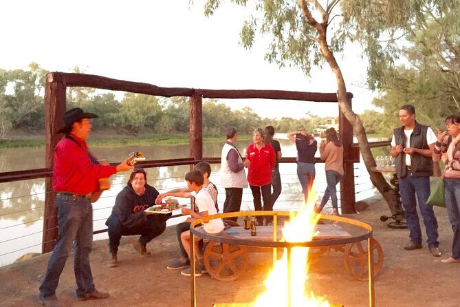 Smithy's Outback Dinner and Show - The All-Important Meal: Outback Flavors on Your Plate