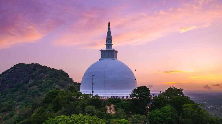 Sri Lanka: 3-Day Tour to Discover Anuradhapura and Sigiriya - Discovering the Heritage Sites