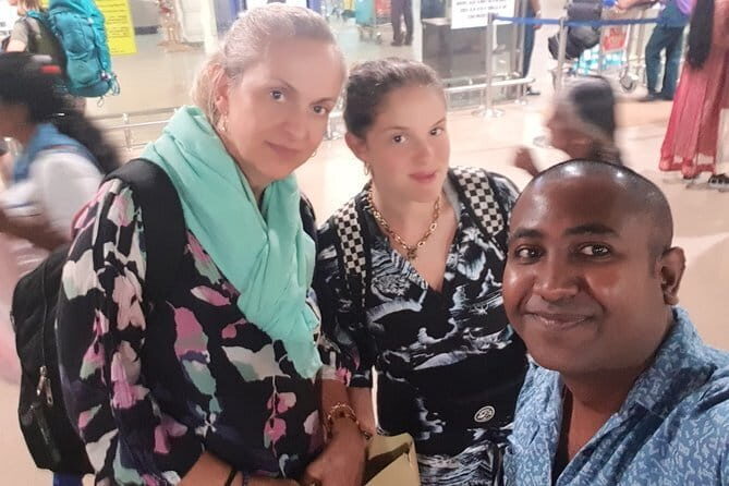 Sri Lanka Airport (BIA) to Galle Or Unawatuna Pickup And Drop|Private Transfer - The Benefits of Private, Pre-Booked Transfers