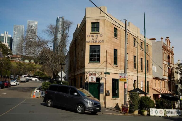 Sydney: City and Bondi Beach Private Luxury Half-Day Tour - What Makes This Tour Stand Out?