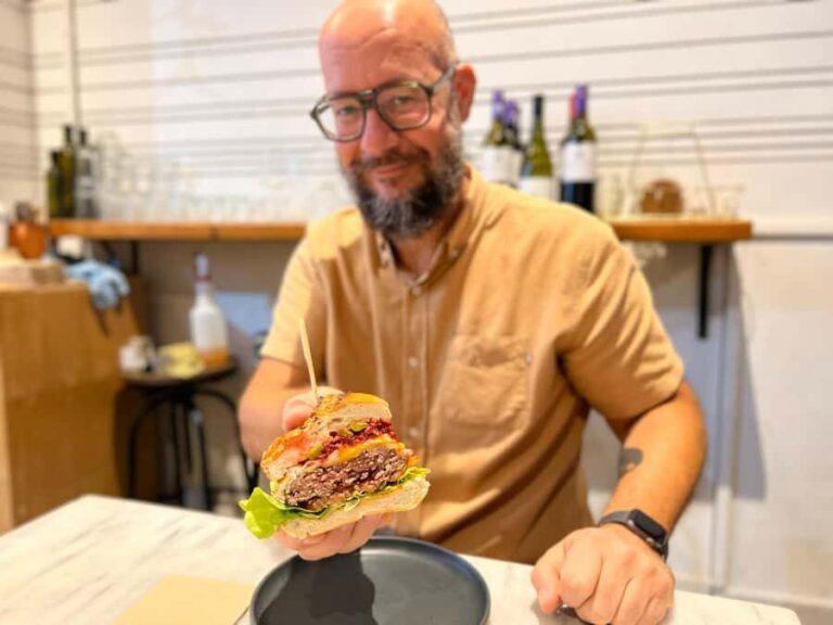 Sydney: Food Tour in Surry Hills with 8 Local Food Tastings - The Guide and Overall Experience