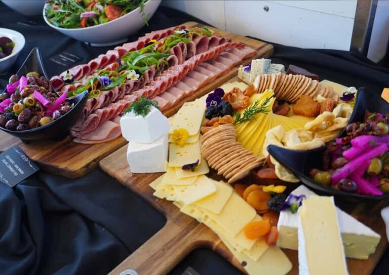 Sydney: Harbour Cruise with Buffet Lunch - What to Expect on Your Cruise