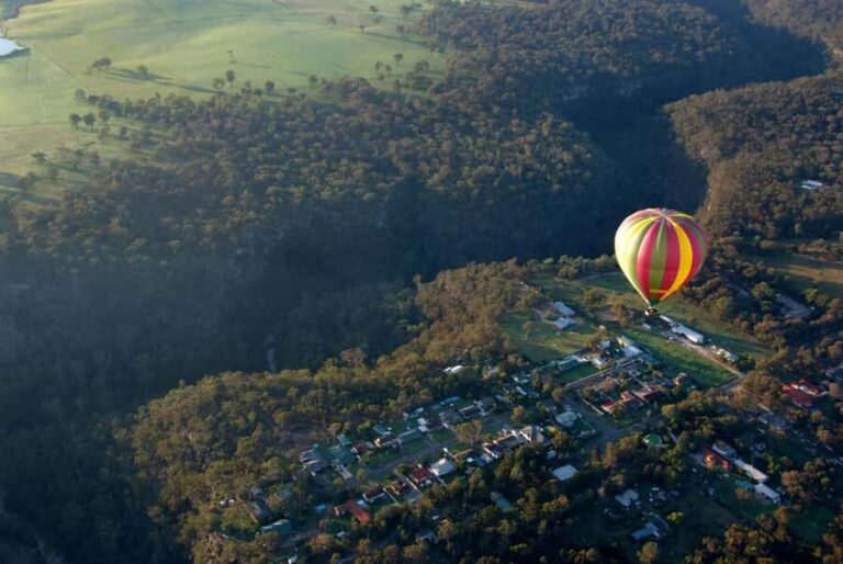 Sydney: Hunter Valley Sunrise Balloon Flight with Transfer - The Balloon Flight: Soaring at Sunrise