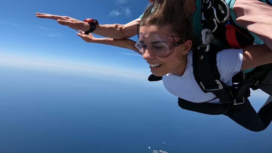 Sydney, Shellharbour: 15,000ft Tandem Beach Skydive - The Itinerary Breakdown