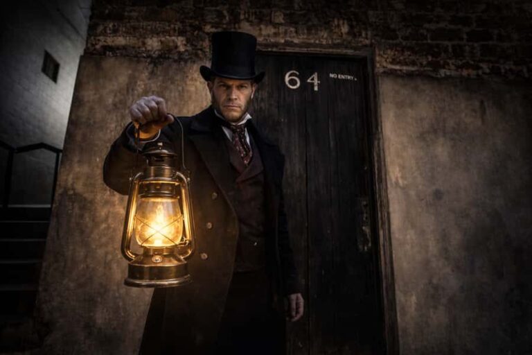 Sydney: Spirits of the Rock and Dark Past Walking Tour - A Deep Dive into the Experience