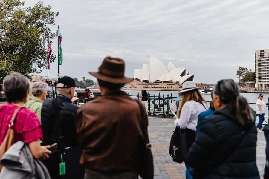 Sydney: The Rocks & Sydney Harbour Guided Walking Tour - Key Points