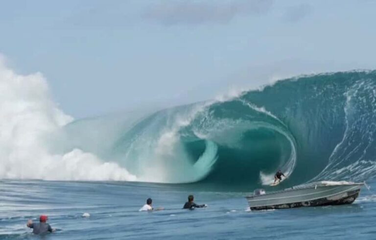 Tahiti : Tour de lîle (Full Day) avec taxi boat (Teahupoo) - Transition to the Ocean: Taxi Boat to Teahupoo