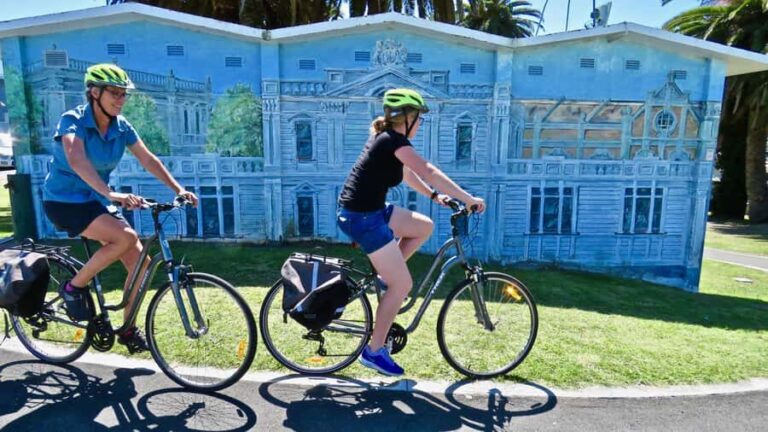 Tairwhiti Gisborne: Guided City Bike Tour - Exploring Gisborne’s History and Legends