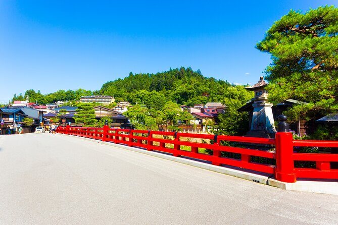 Takayama Temples Private Tour: Tranquil Walks at Higashiyama - What Travelers Say