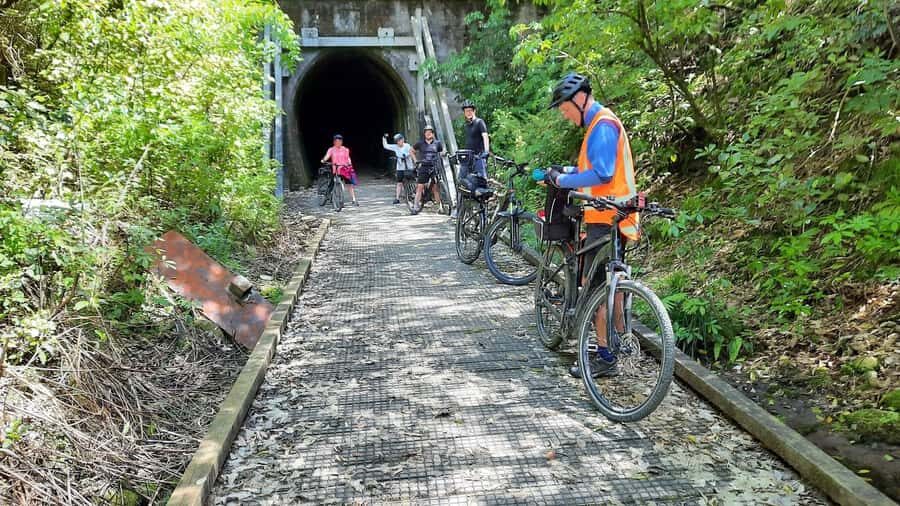 Tasman's Great Taste Trail: Spooner's Tunnel to Thunanui - The Experience of Spooner’s Tunnel