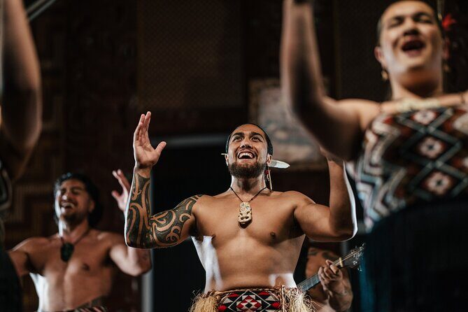 Te Puia and Polynesian Spa Day Tour from Auckland - How the Tour Runs