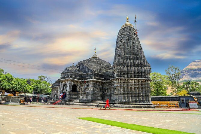 Temples & Vineyards: Private Tour to Nashik from Mumbai - Who will love this tour?