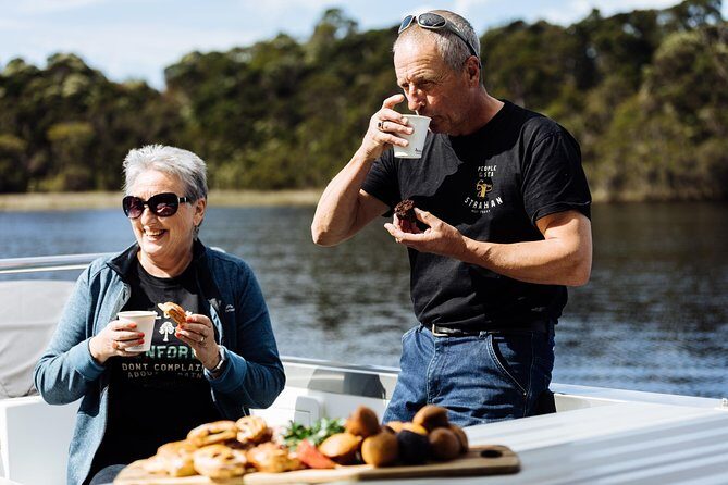 The Pillinger Explorer - The Gourmet Lunch and Onboard Comfort
