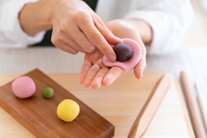 Tokyo: Japanese Sweets Making Experience - Why This Tour Works Well for Travelers