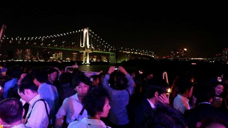 Tokyo: Sunset Boat Party with Live DJ Sets and Drinks - Who Will Love This Experience?