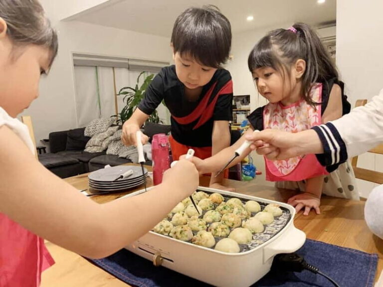 Tokyo: Takoyaki Cooking at Local Home - Who Should Consider This Tour?