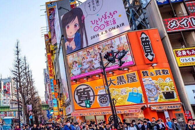 Tokyo's History and Architecture: A Self-Guided Walking Tour - Neighborhoods with a Contrasting Charm
