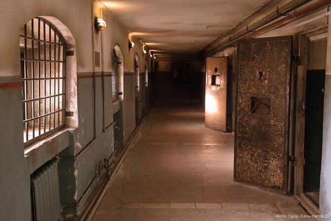 Tour to "USSR" - Authenticity and Learning Opportunities