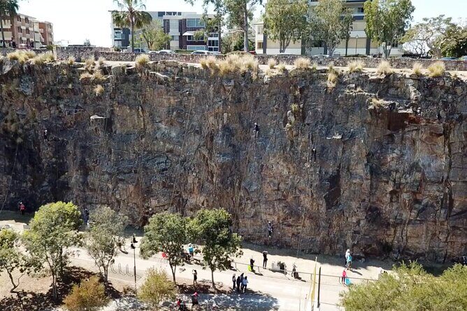 Twilight Abseil Adventure in Kangaroo Point Cliffs - What to Expect During the Tour