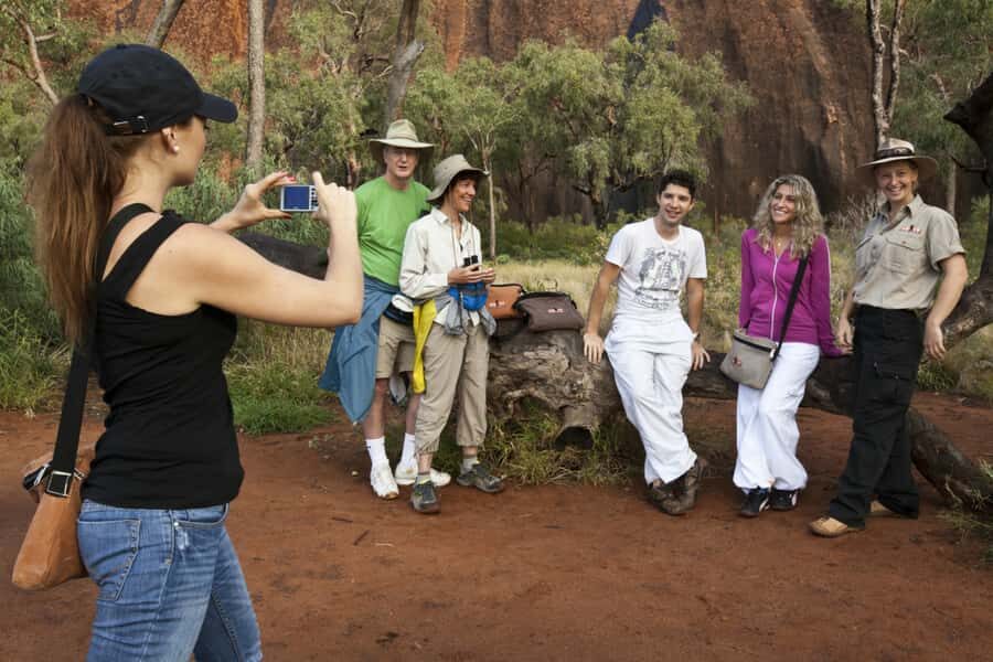 Uluru: Guided Trek of Uluru's Base in a Small Group - What You Can Expect