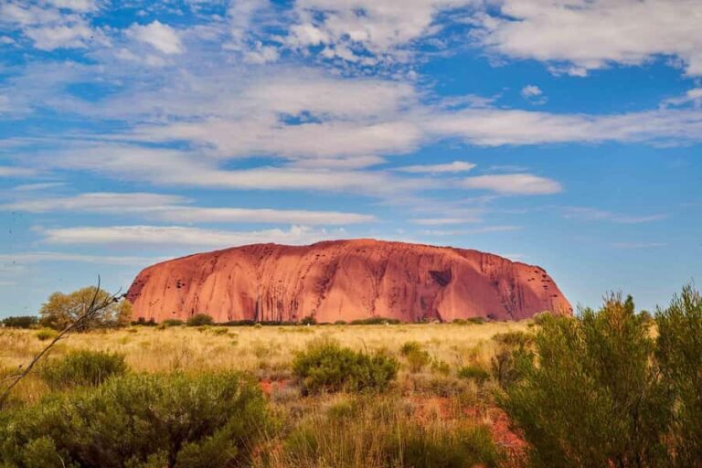 Uluru: Guided Walking Tour at Sunrise with Light Breakfast - Practical Details and Tips