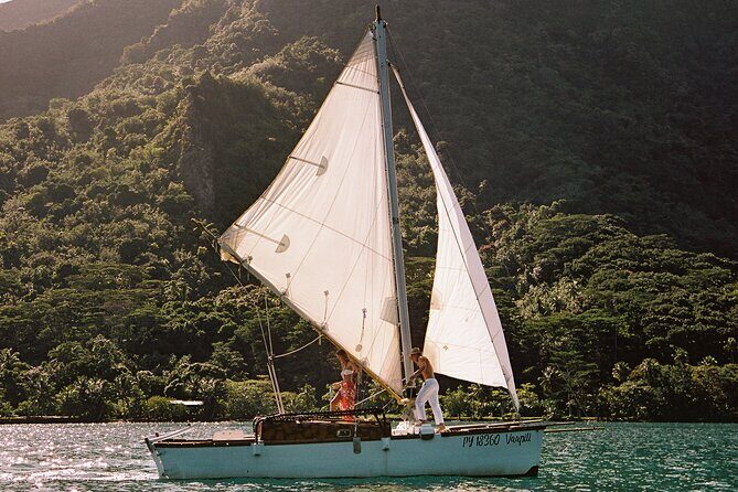 Vaapiti private sunset - Real Traveler Perspectives