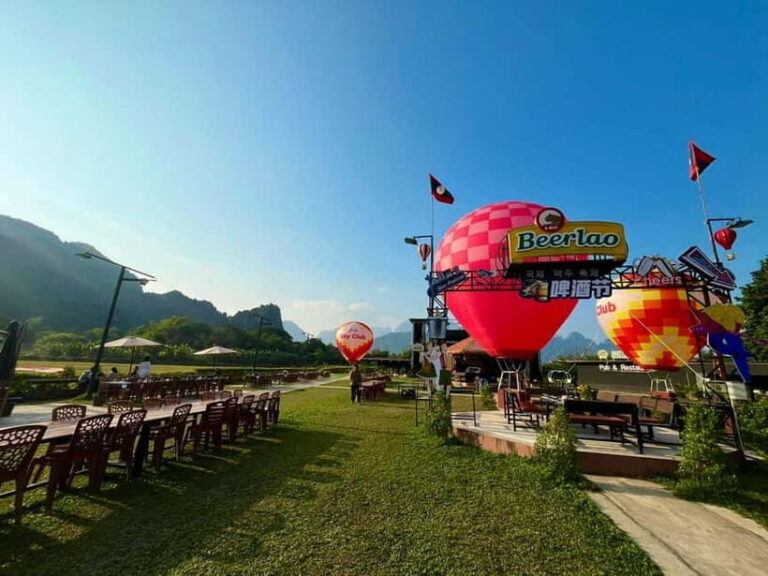 Vangvieng Climbing & Ballon Adventure - First Stop: Namxai Viewpoint