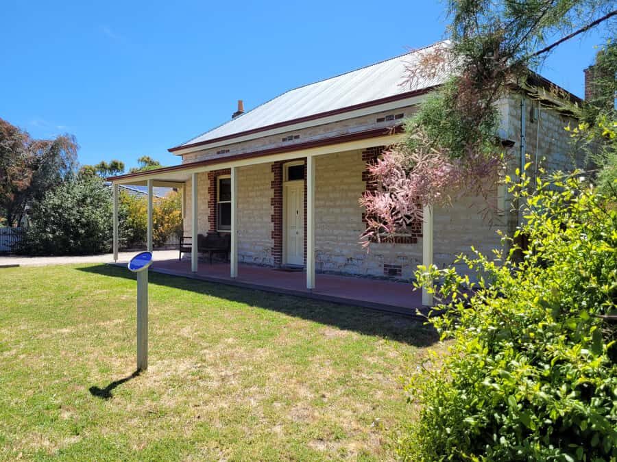 Victor Harbor: Shipwrecks & Settlers Walking Tour - What You Should Know Before Booking