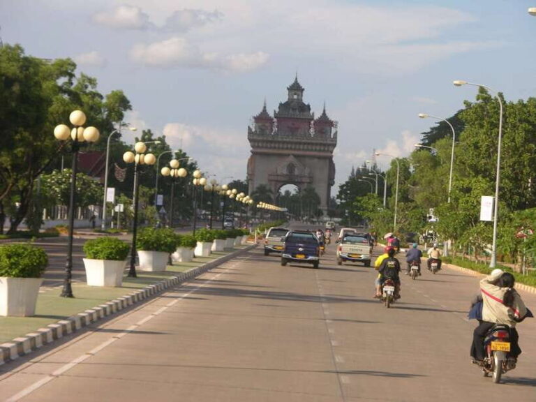 Vientiane: Private Full-day Must-See Sights & Sunset Tour - What’s Included and What to Consider