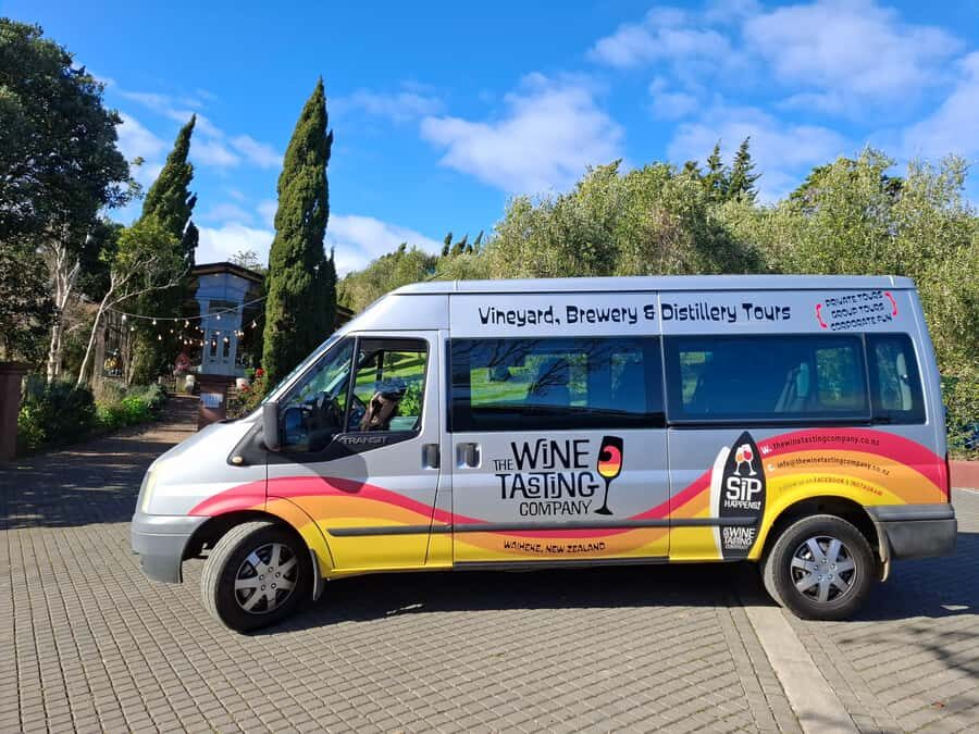 Waiheke Island: Sip and Savor 3 Vineyards Tour with Lunch - Transportation, Timing & Group Dynamics