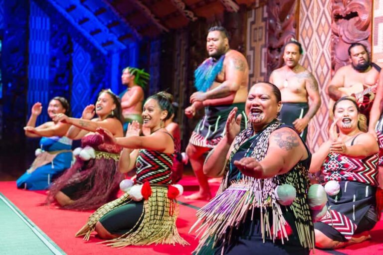 Waitangi Treaty Grounds: 2-Day Pass - The Guided Tour — A Must-Do