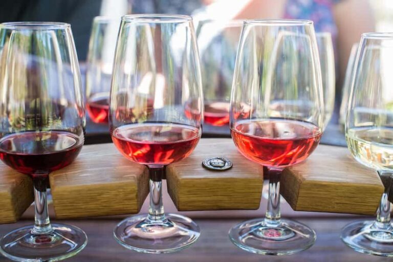 Wanaka: Full Day Classic Wine Tour with Lunch - Why This Tour Offers Great Value
