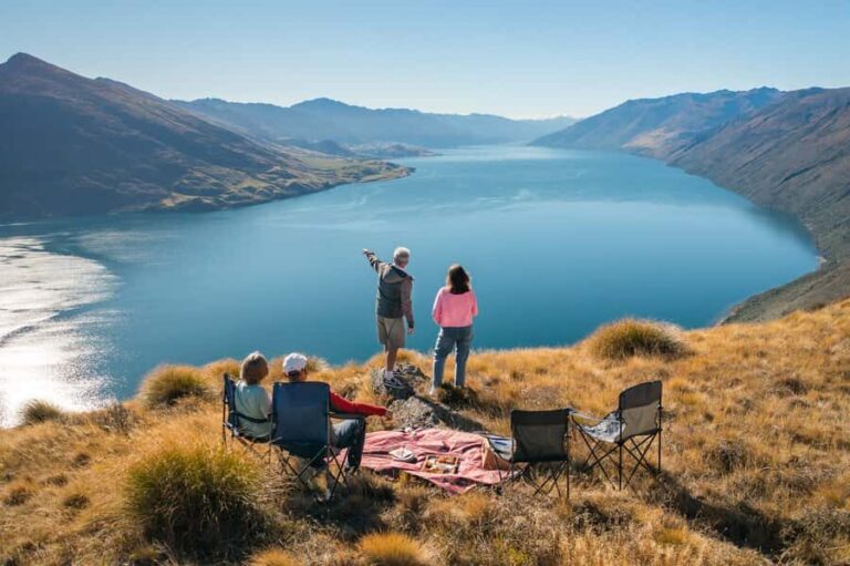 Wanaka: Mount Burke 4x4 Explorer and Boat Tour - The Gourmet Picnic and Relaxation