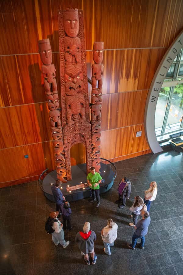 WLG: Museum of NZ Mori Highlights Tour & General Admission - Deep Dive into the Itinerary and Exhibits