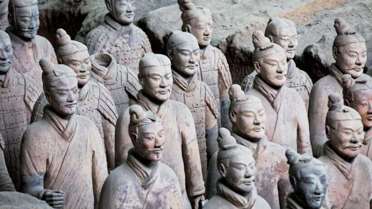 Xian: Bus Tour of Terracotta Warriors With Guide & Lunch - Practical Details