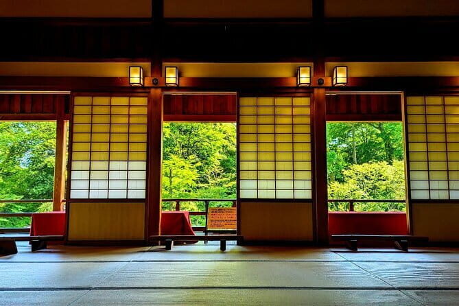 YokaBus Kokura Castle Tea Ceremony and Japan Toilet Innovation - Transportation, Group Size, and Practical Tips