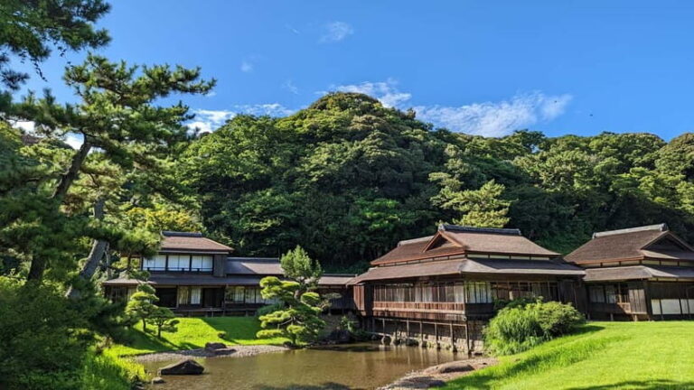 Yokohama: A City at the Corner of Tradition and Modernity - Meeting Point & Logistics